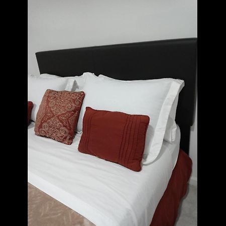 Appartement "Cozy Basement Retreat Just 40 Minutes To Nyc!" à Irvington Extérieur photo