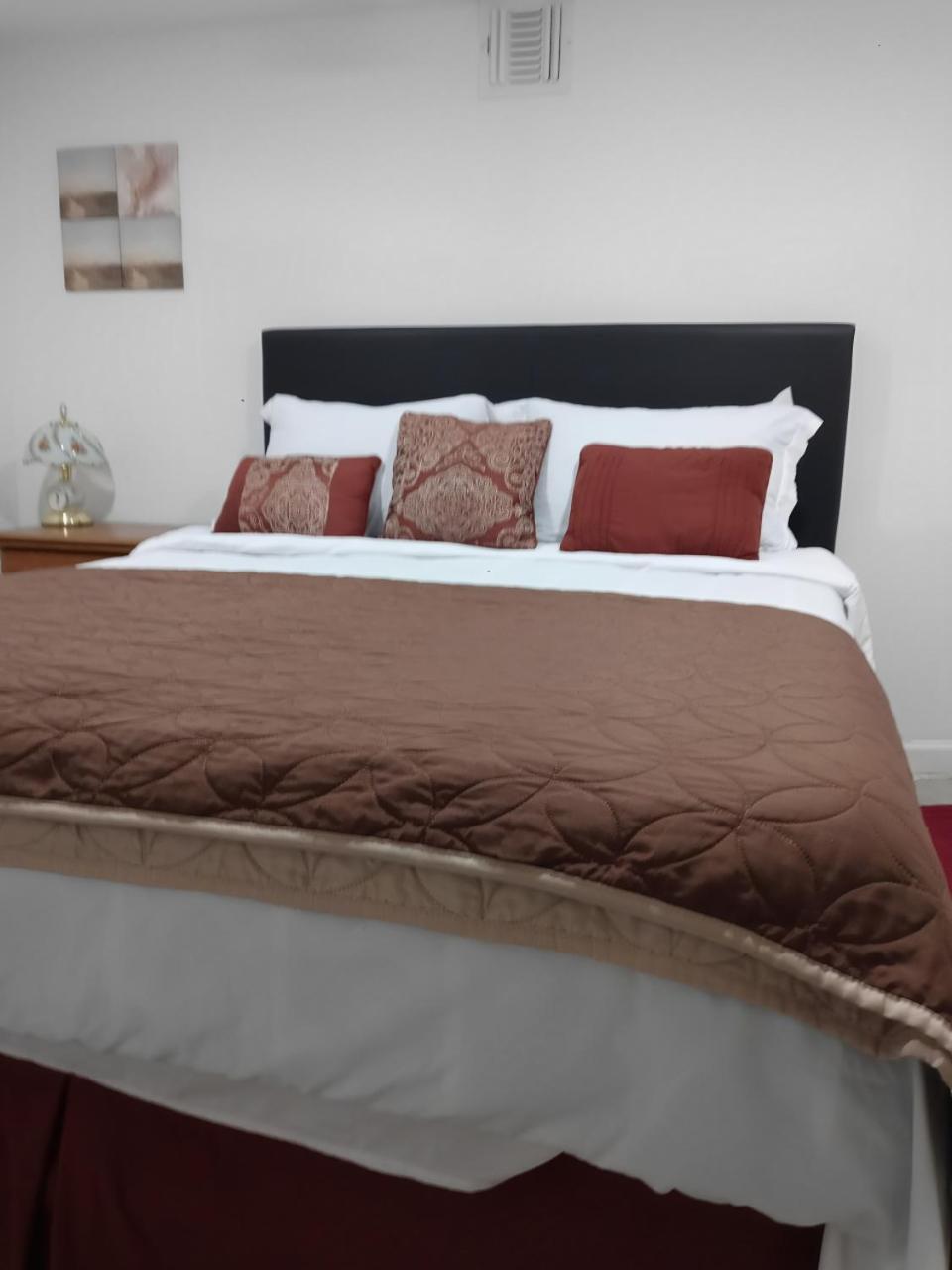 Appartement "Cozy Basement Retreat Just 40 Minutes To Nyc!" à Irvington Extérieur photo